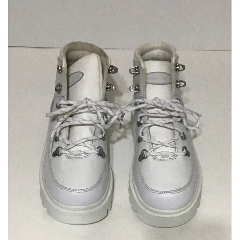 Skechers Shindigs Renegade Sneaker Sz 7 White Leather Chunky Boots Retro Chic